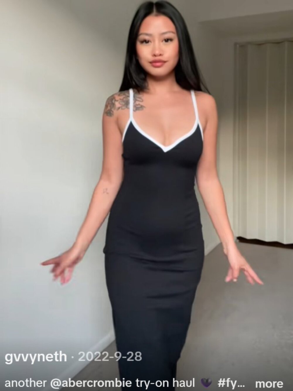 Abercrombie & Fitch Black & White Trim Bodycon Midi Dress XS